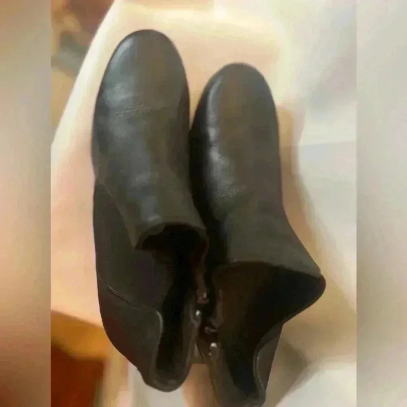 Clarks Verona Ease Womens Leather Ankle Bootie Block Moto Grunge 8 - Picture 2 of 7